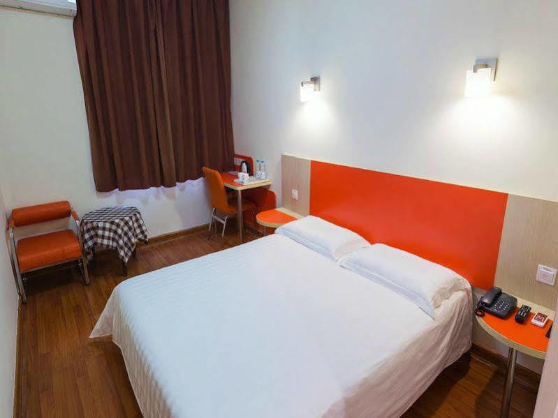 Motel 168 Liu Zhou Road Inn Shanghai Esterno foto